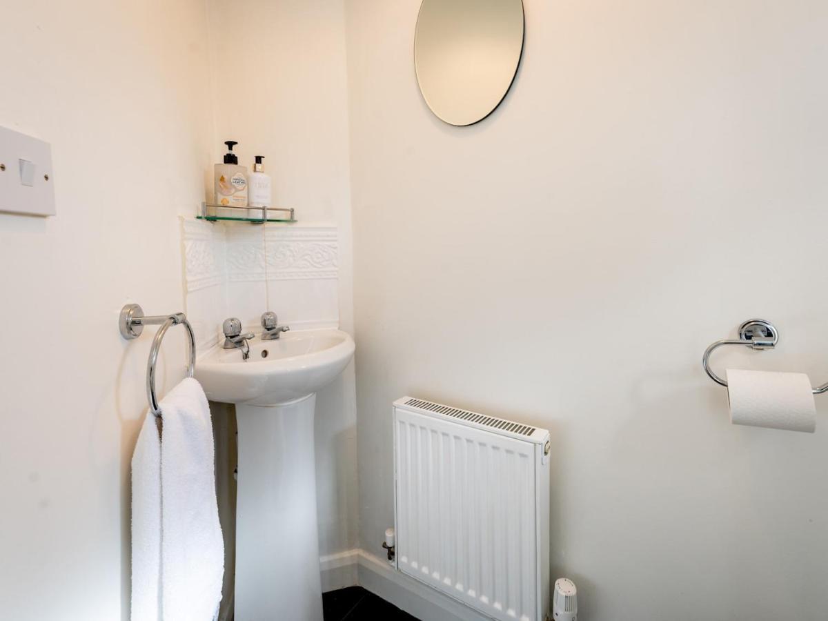 Pass The Keys Town Location For Shrewsbury With 3 Bedrooms Exterior photo